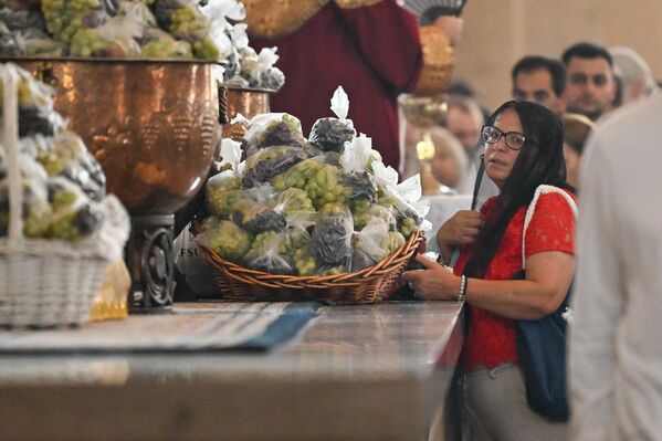 Խաղողօրհնեքը Սուրբ Գրիգոր Լուսավորիչում - Sputnik Արմենիա