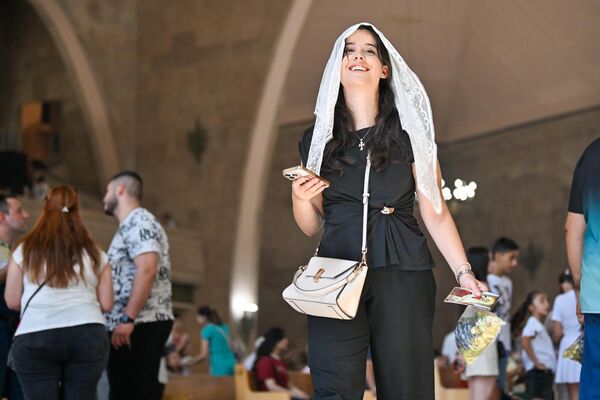 Երիտասարդներն ավելի հաճախ են սկսել եկեղեցի այցելել - Sputnik Արմենիա