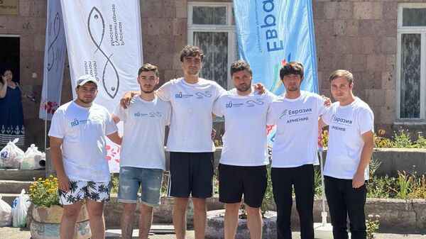  Россия – переселенцам из Нагорного Карабаха: итоги работы в общине Масис - Sputnik Армения