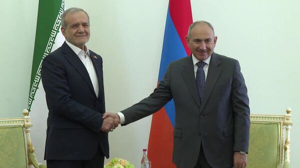 Երևանում մեկնարկել են Փաշինյանի և Փեզեշքիանի բանակցությունները - Sputnik Արմենիա