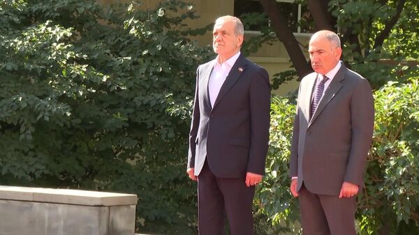 Փաշինյանն ընդունել է Իրանի նախագահին - Sputnik Արմենիա