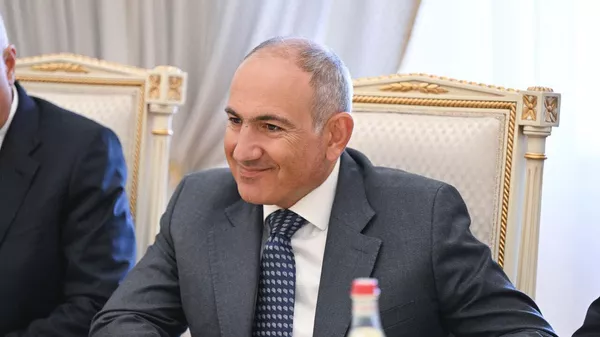 Встреча премьер-министра Никола Пашиняна с президентом Ирана Масудом Пезешкианом в расширенном составе (19 августа 2025). Еревaн - Sputnik Армения