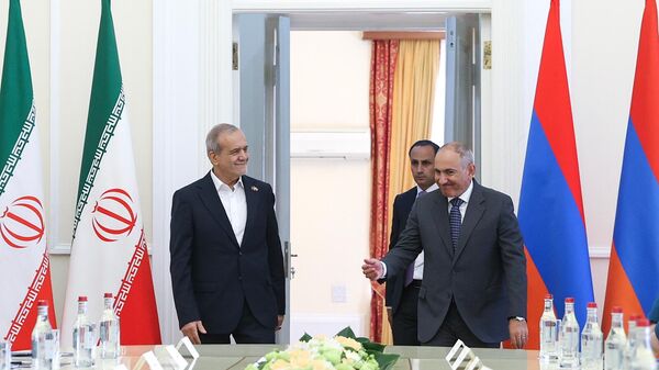 Իրանի նախագահն ու Նիկոլ Փաշինյանը - Sputnik Արմենիա