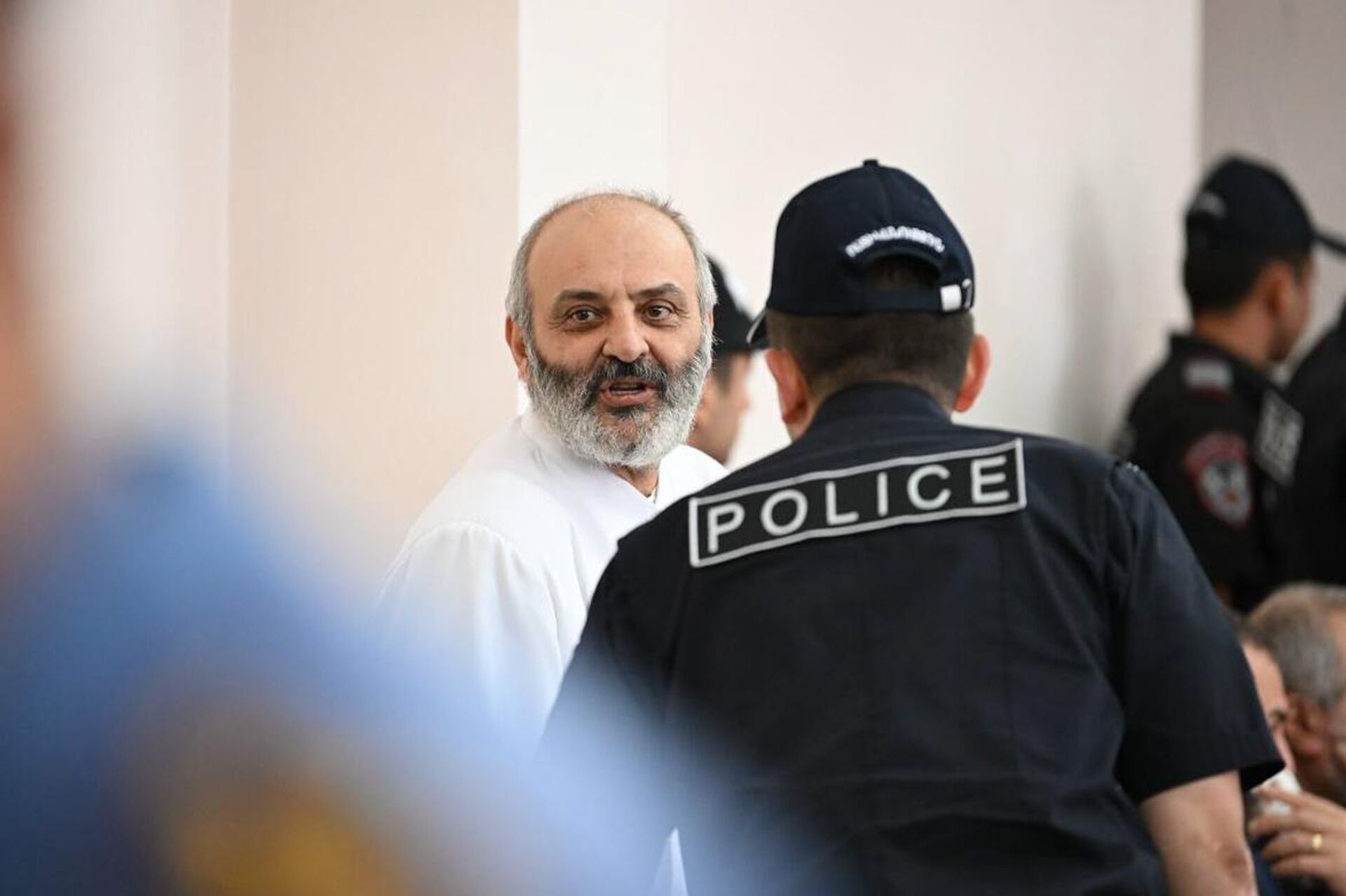 Баграт Галстанян прибыл на судебное заседание по своему делу (19 августа 2025). Еревaн Баграт Галстанян прибыл на судебное заседание по своему делу (19 августа 2025). Еревaн - Sputnik Արմենիա, 1920, 19.08.2025