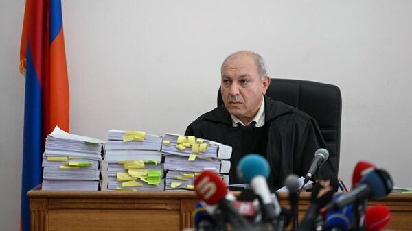 Առաջին ատյանի դատարանի դատավոր Կարեն Ֆարխոյանը - Sputnik Արմենիա