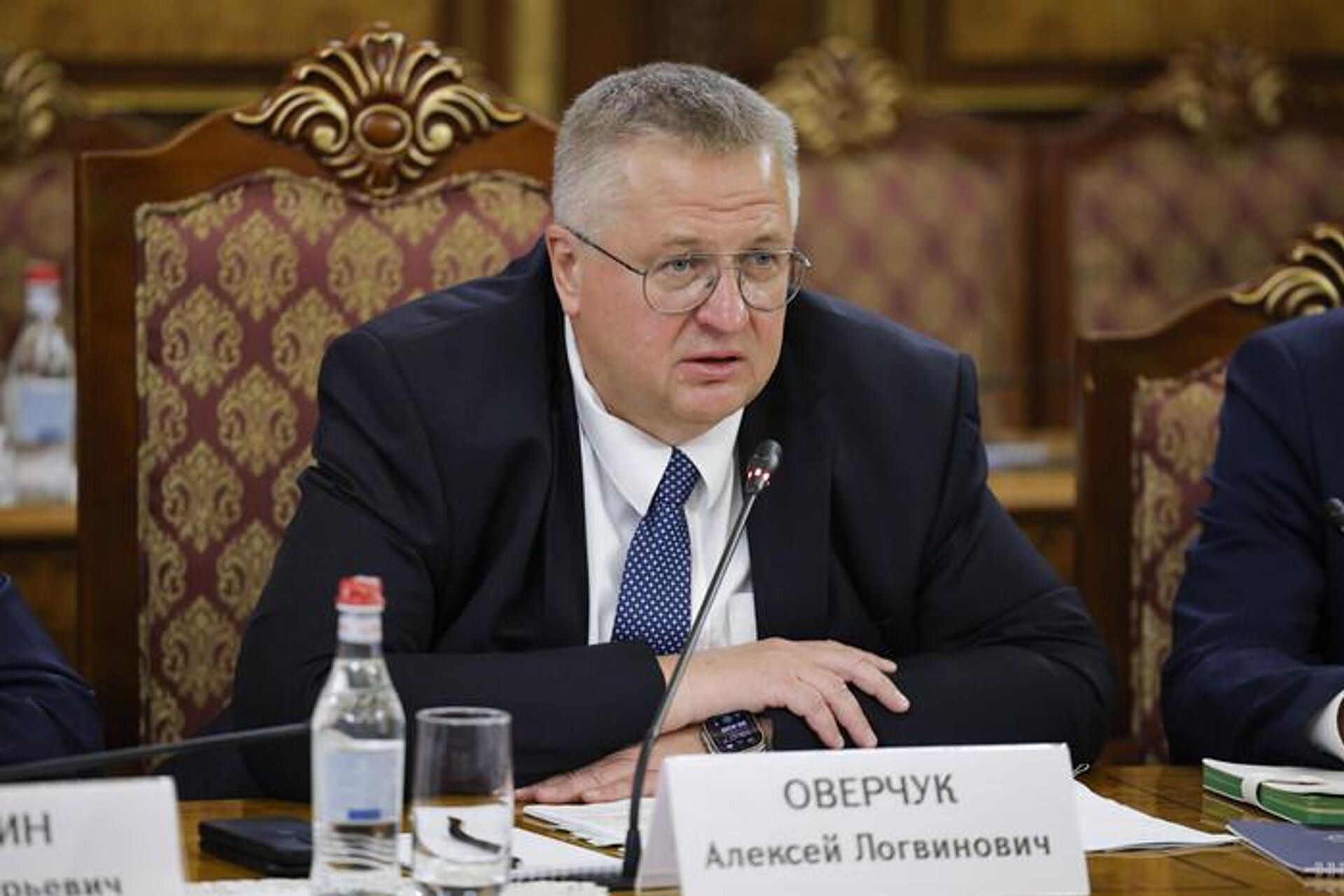 Зампредседателя правительства Мгер Григорян принял зампредседателя правительства РФ Алексея Оверчука (20 августа 2025). Ереван - Sputnik Արմենիա, 1920, 20.08.2025