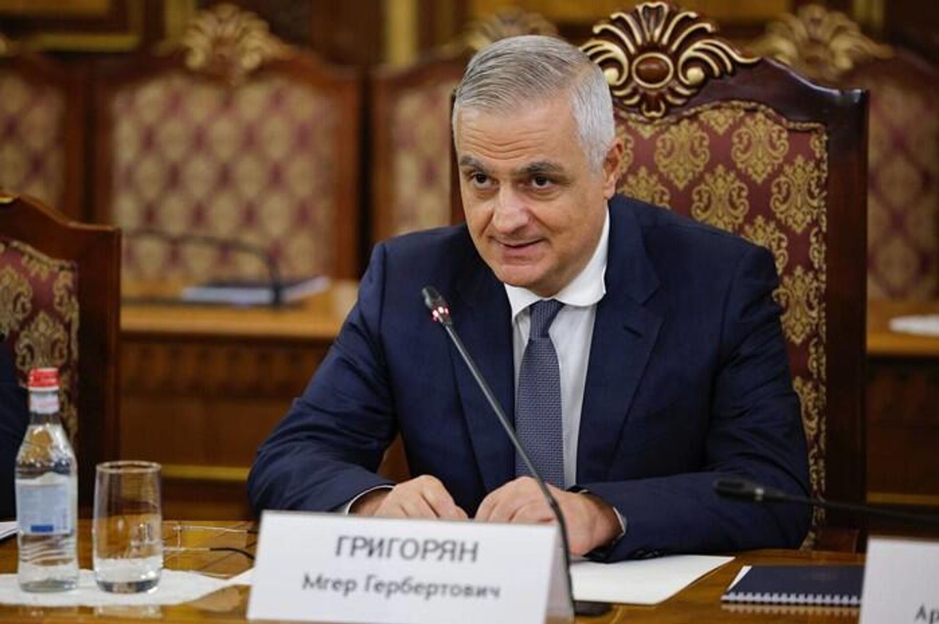 Зампредседателя правительства Мгер Григорян принял зампредседателя правительства РФ Алексея Оверчука (20 августа 2025). Ереван - Sputnik Արմենիա, 1920, 20.08.2025