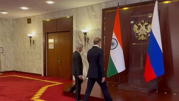Денис Мантуров и министр иностранных дел Индии Субраманьяма Джайшанкара - Sputnik Արմենիա