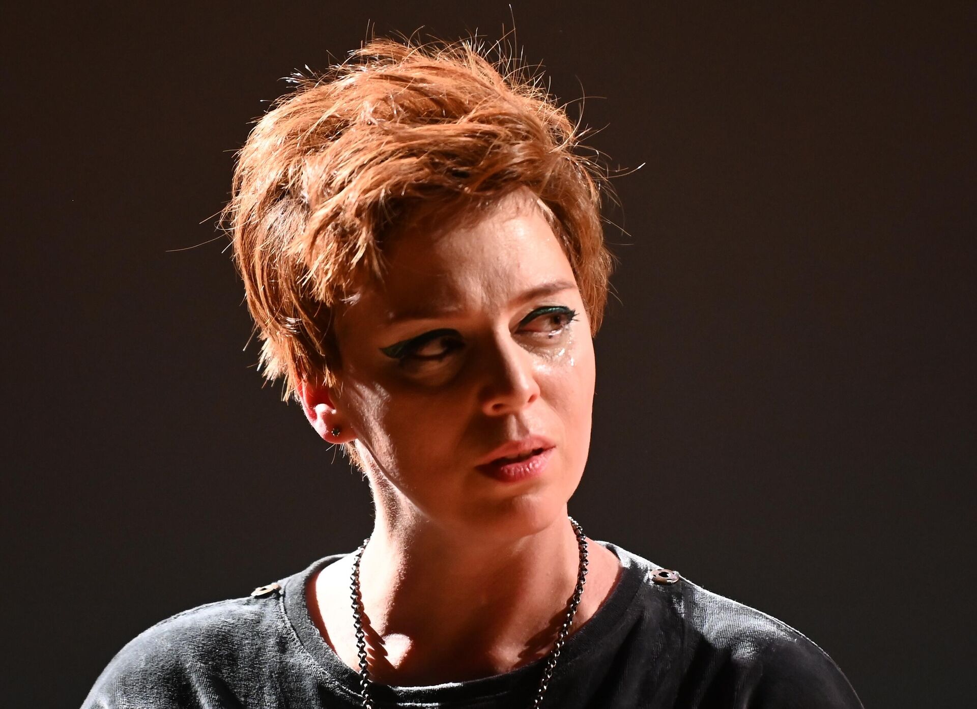 Нелли Уварова в роли Клеи на премьере спектакля Эзоп режиссера Владимира Мирзоева по пьесе Гильерме Фигейредо (10 марта 2022). Москвa - Sputnik Արմենիա, 1920, 22.08.2025