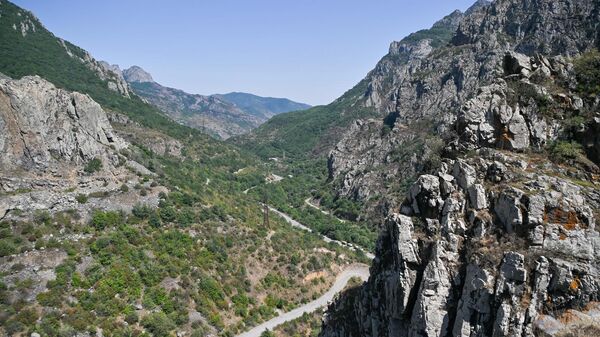 Раскопки в крепости Багаберд в Сюнике - Sputnik Армения