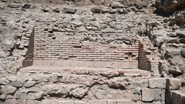 Раскопки в крепости Багаберд в Сюнике - Sputnik Армения