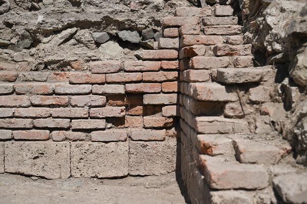 Раскопки в крепости Багаберд в Сюнике - Sputnik Армения