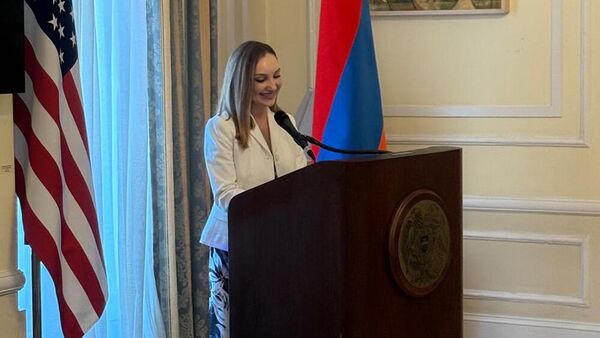 Прощальный прием в честь окончания срока полномочий посла Армении в США Лилит Макунц (22 августа 2025). Вашингтон - Sputnik Армения