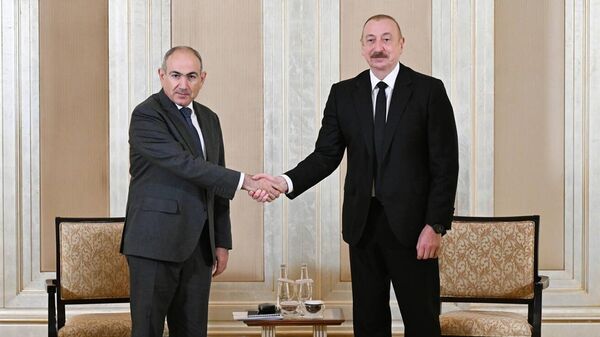 Նիկոլ Փաշինյանն ու Իլհամ Ալիևը - Sputnik Արմենիա