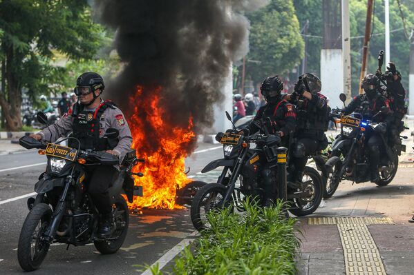 Ոստիկաններ - Sputnik Արմենիա