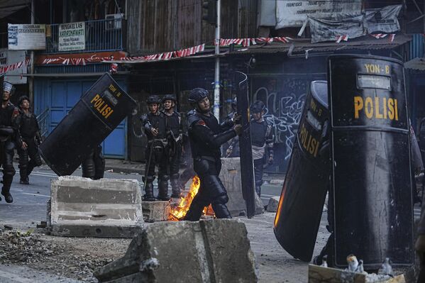 Ոստիկաններ - Sputnik Արմենիա