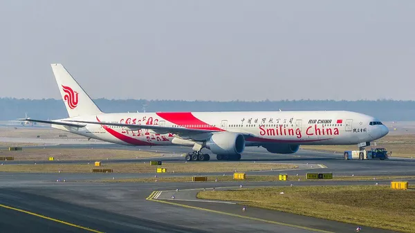 Самолет Boeing 777-39L(ER) авиакомпании Air China - Sputnik Армения