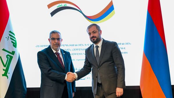  Գևորգ Պապոյանն ու Աբբաս Ջաբր ալ-Մալիքին - Sputnik Արմենիա