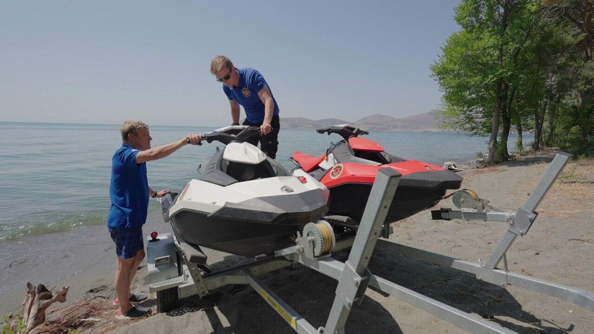 Оперативная команда РАЦГР отработала задачи по организации базового лагеря и быта, а также развертыванию подвижного пункта управления (ППУ) (24-26 августа 2025). озеро Севан - Sputnik Արմենիա, 1920, 26.08.2025