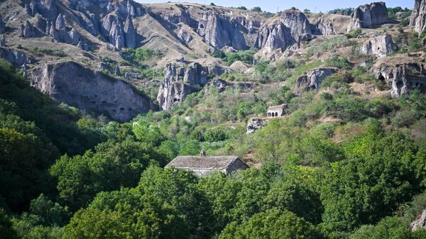 Старый Хндзореск и церковь Святой Рипсиме - Sputnik Армения