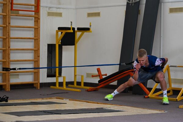 Члены сборной России по конькобежному спорту в Цахкадзоре готовятся к олимпийским соревнованиям - Sputnik Армения