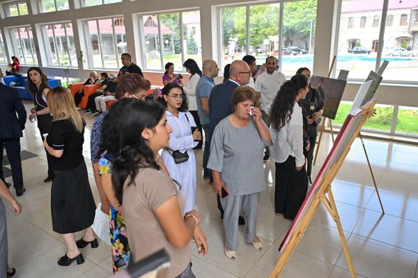 Ցուցահանդեսը բաց կլինի մինչև օգոստոսի 31-ը։ - Sputnik Արմենիա