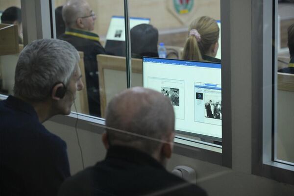 Հայ գերիները Բաքվի դատարանում - Sputnik Արմենիա