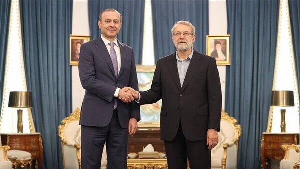 Cекретарь Совбеза Армен Григорян встретился с секретарем Высшего совета национальной безопасности Ирана и советником Верховного лидера Али Лариджани (30 августа 2025). Тегеран - Sputnik Армения