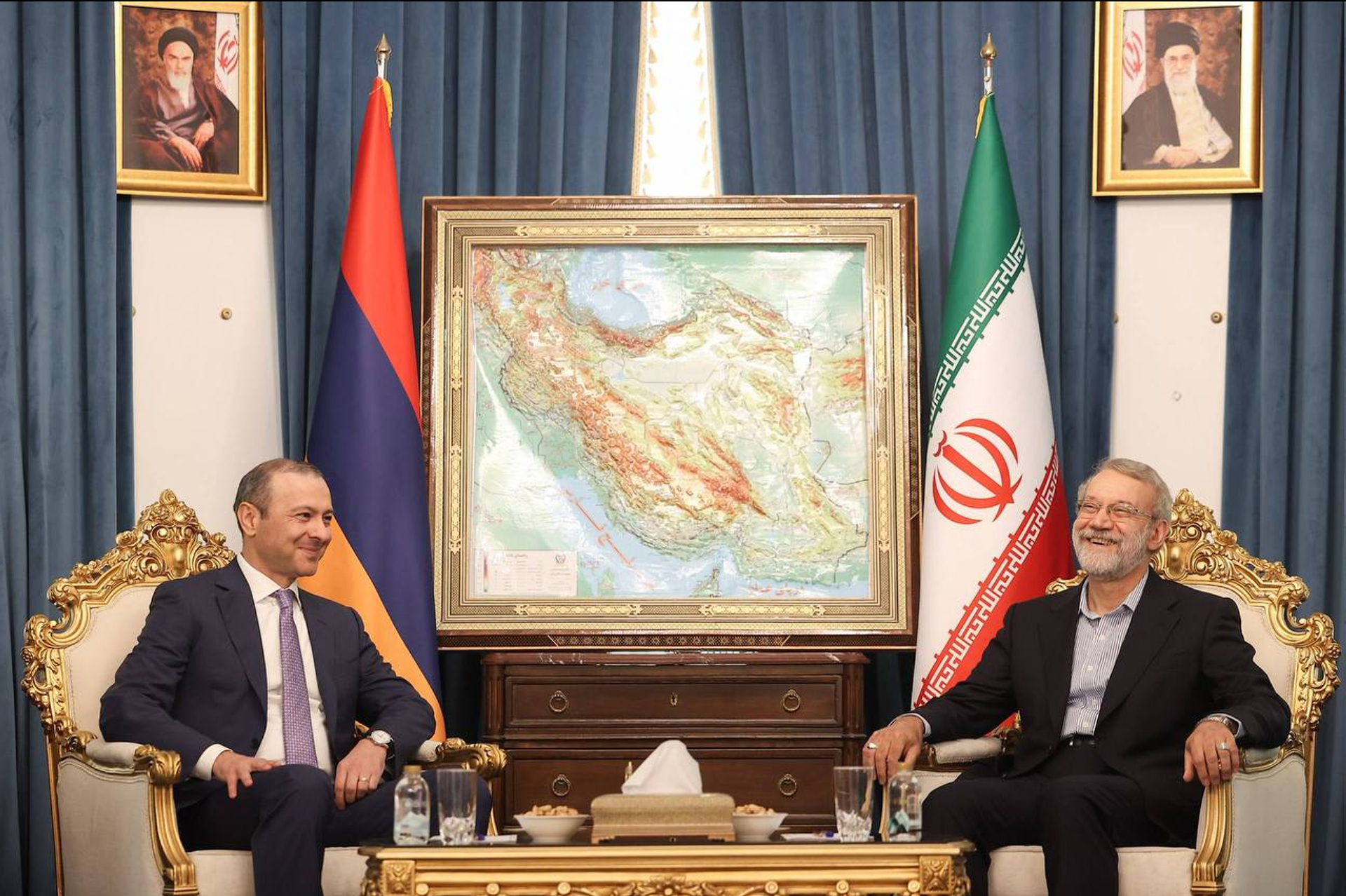 Cекретарь Совбеза Армен Григорян встретился с секретарем Высшего совета национальной безопасности Ирана и советником Верховного лидера Али Лариджани (30 августа 2025). Тегеран - Sputnik Արմենիա, 1920, 30.08.2025