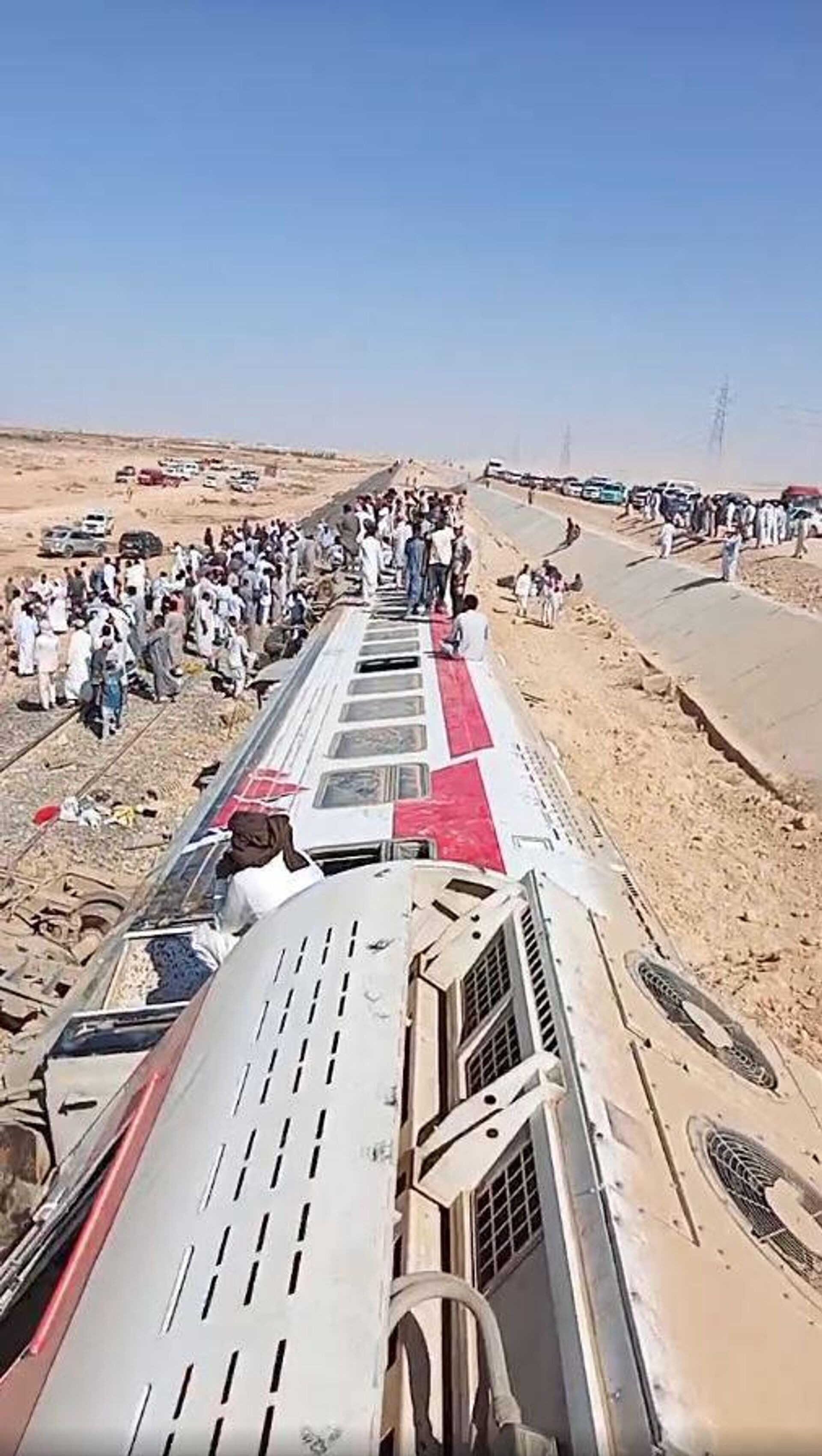 Поезд сошел с рельсов в провинции Матрух (30 августа 2025). Египет - Sputnik Արմենիա, 1920, 30.08.2025