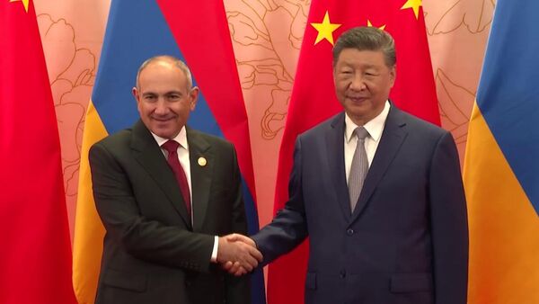 Встреча премьер-министра Армении Никола Пашиняна и председателя КНР Си Цзиньпина - Sputnik Армения