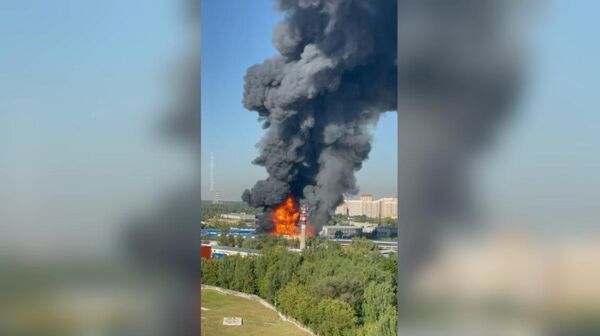 Пожар на складе в подмосковной Балашихе - Sputnik Армения