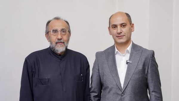 Միքայել սրբազանն ու Մարտուն Գրիգորյանը - Sputnik Արմենիա