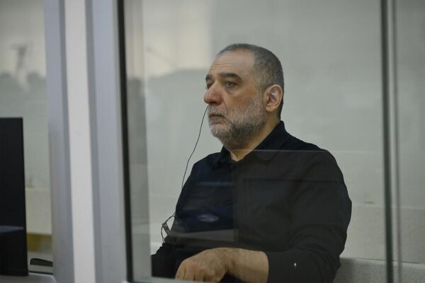 Рубен Варданян во время суда (2 сентября 2025). Баку - Sputnik Армения