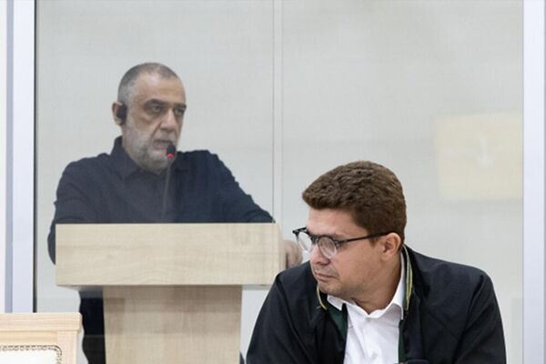 Рубен Варданян во время суда (2 сентября 2025). Баку - Sputnik Армения