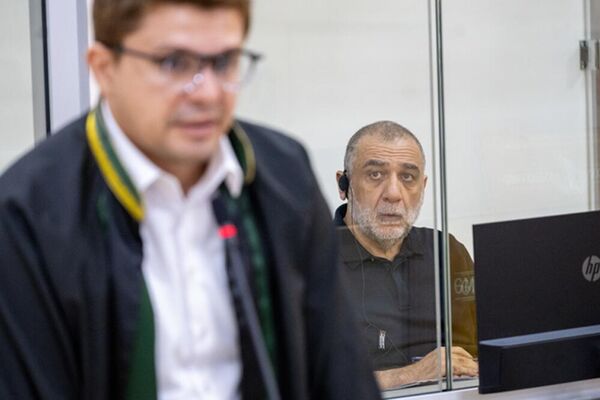 Рубен Варданян во время суда (2 сентября 2025). Баку - Sputnik Армения