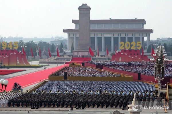 Զինվորական շքերթ՝ նվիրված ճապոնացի զավթիչների դեմ Չինաստանի ժողովրդի և Համաշխարհային հակաֆաշիստական ​​պատերազմում տարած հաղթանակի 80-ամյակին - Sputnik Արմենիա