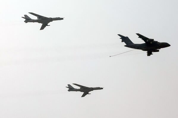 Ռազմական շքերթի օդային հատվածը Թիենանմեն հրապարակում - Sputnik Արմենիա