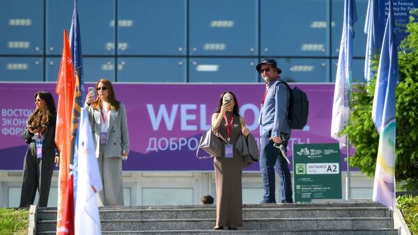 Стенды форума ВЭФ-2025 - Sputnik Армения