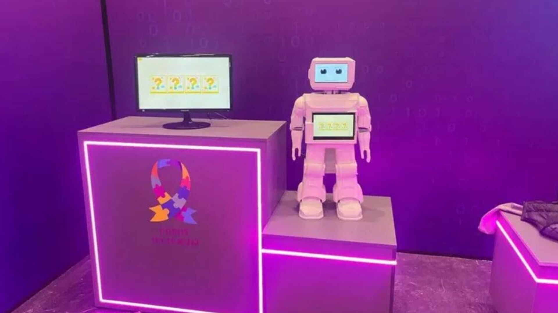 Робот КамГУ победил в суперфинале ВЭФ с проектом робота для детей с аутизмом - Sputnik Армения, 1920, 03.09.2025