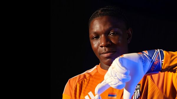 Тимоти Файулу вратарь  клуба Ноа - Sputnik Армения