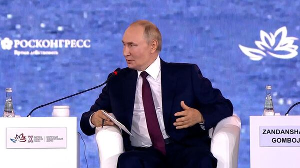 Медведь - он и есть медведь — Путин на вопрос о роли России в союзе с Индией и Китаем - Sputnik Армения