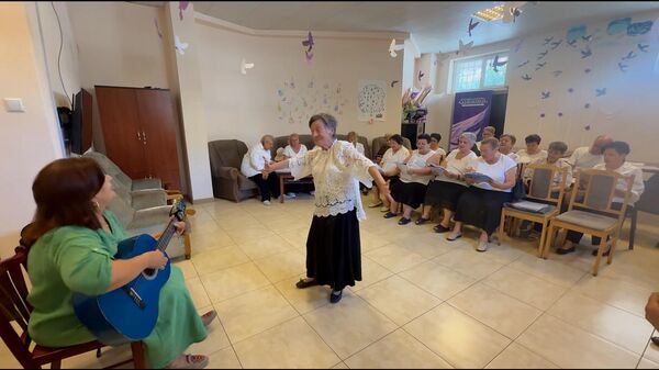 Երգող-պարող տարեցները կամ ինչպես 86 տարեկանում Թերեզա տատը սոցցանցերի աստղ դարձավ - Sputnik Արմենիա