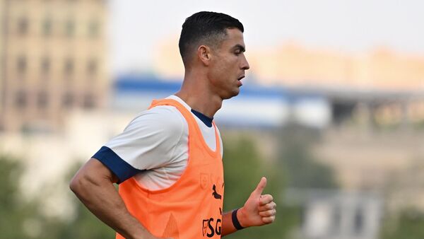 Криштиану Роналду во время предматчевой тренировки сборной Португалии (5 сентября 2025). Еревaн - Sputnik Армения