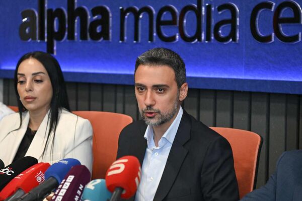 Адвокатская коллегия Самвела Карапетяна проводит пресс-конференцию (9 сентября 2025). Еревaн - Sputnik Армения