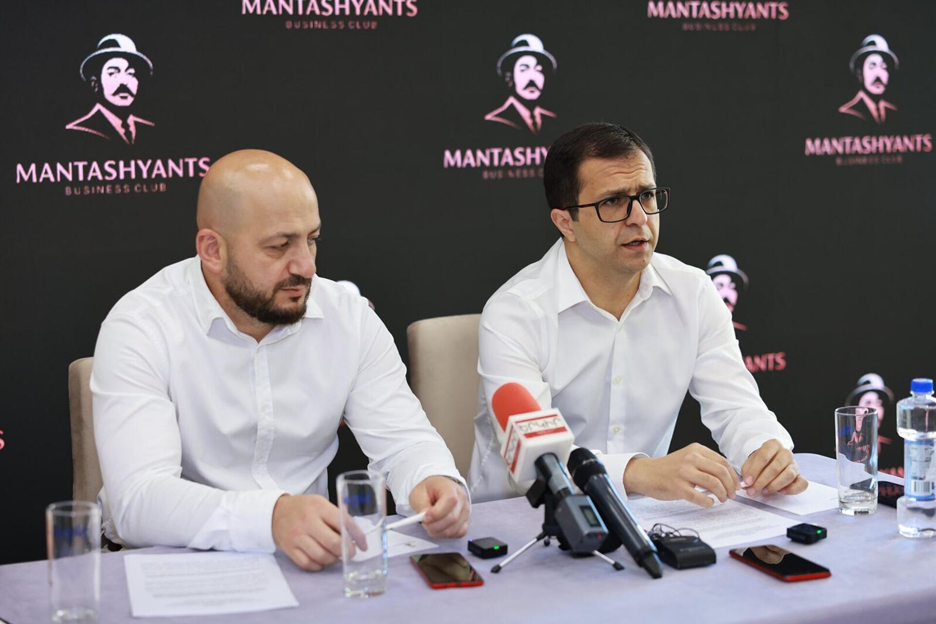 Клуб предпринимателей Манташянц выступил с законодательной инициативой, целью которой является защита прав предпринимателей в отношениях с КГД и СК (12 сентября 2025). Еревaн - Sputnik Արմենիա, 1920, 12.09.2025