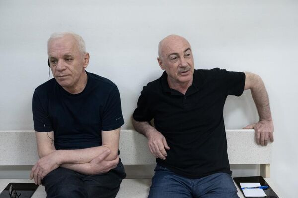 Լևոն Մնացականյանը և Արկադի Ղուկասյանը - Sputnik Արմենիա