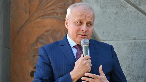 Посол РФ Сергей Копыркин во время мероприятий, посвященных восстановлению мемориала памяти погибших в ВОВ (13 сентября 2025). село Фонтан, Котайкская область - Sputnik Армения