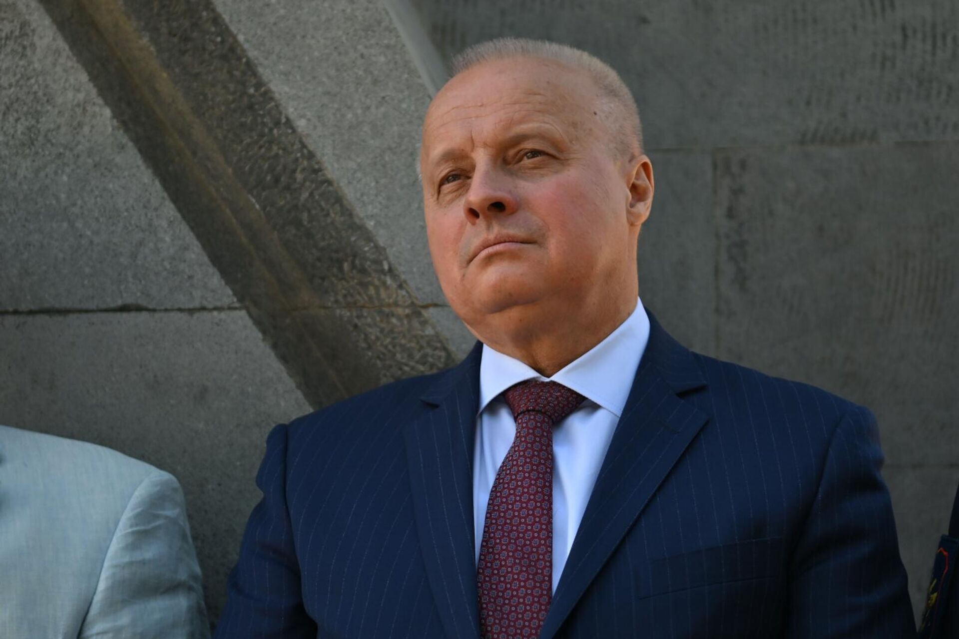 Посол РФ Сергей Копыркин во время мероприятий, посвященных восстановлению мемориала памяти погибших в ВОВ (13 сентября 2025). село Фонтан, Котайкская область - Sputnik Արմենիա, 1920, 13.09.2025