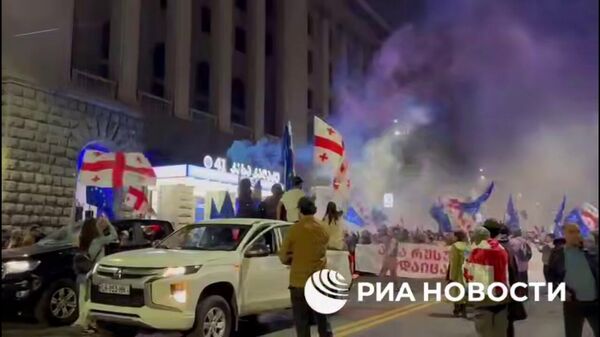 Акция протеста проходит в центре Тбилиси - Sputnik Армения